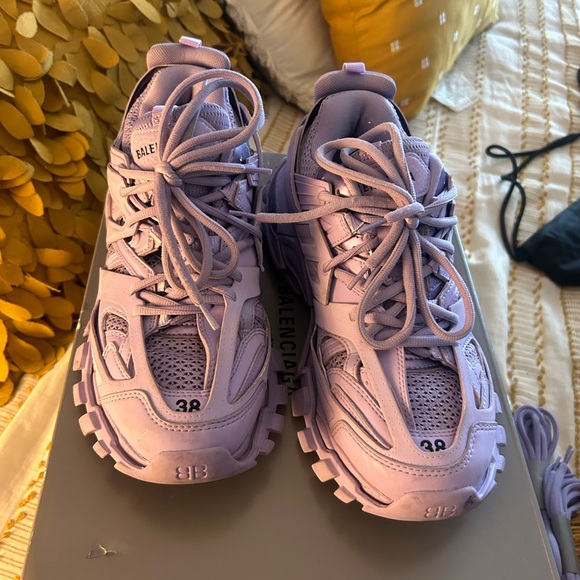 Shoes good condition - Picture 1 of 6
